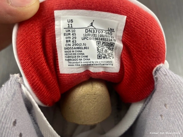 Kicked Out Shoe Store Fire DN3707-160 Jordan Red Air 3 OG 0810